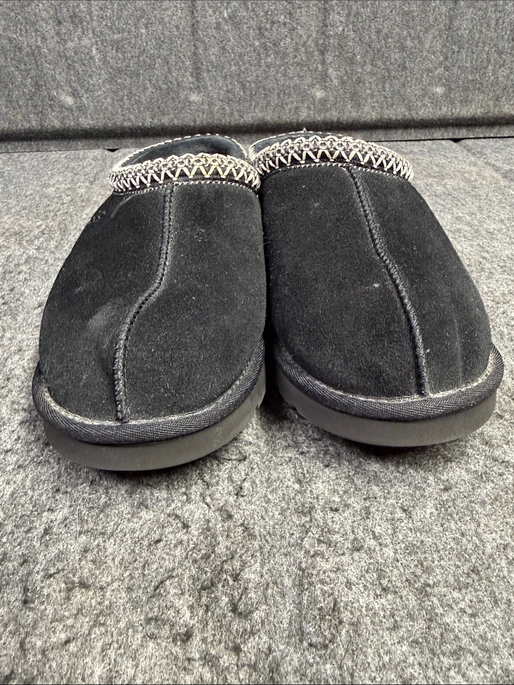 UGG Black Suede Men’s Slip-On Moccasin - Picture 6 of 9
